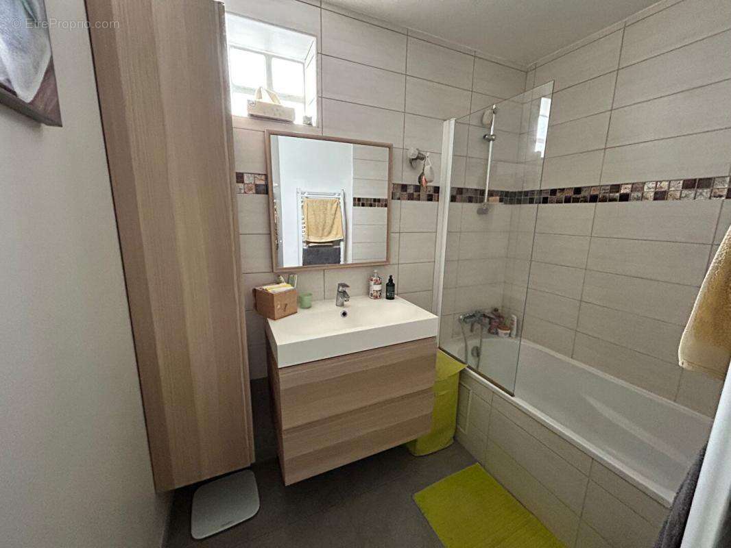 Appartement à MARSEILLE-12E