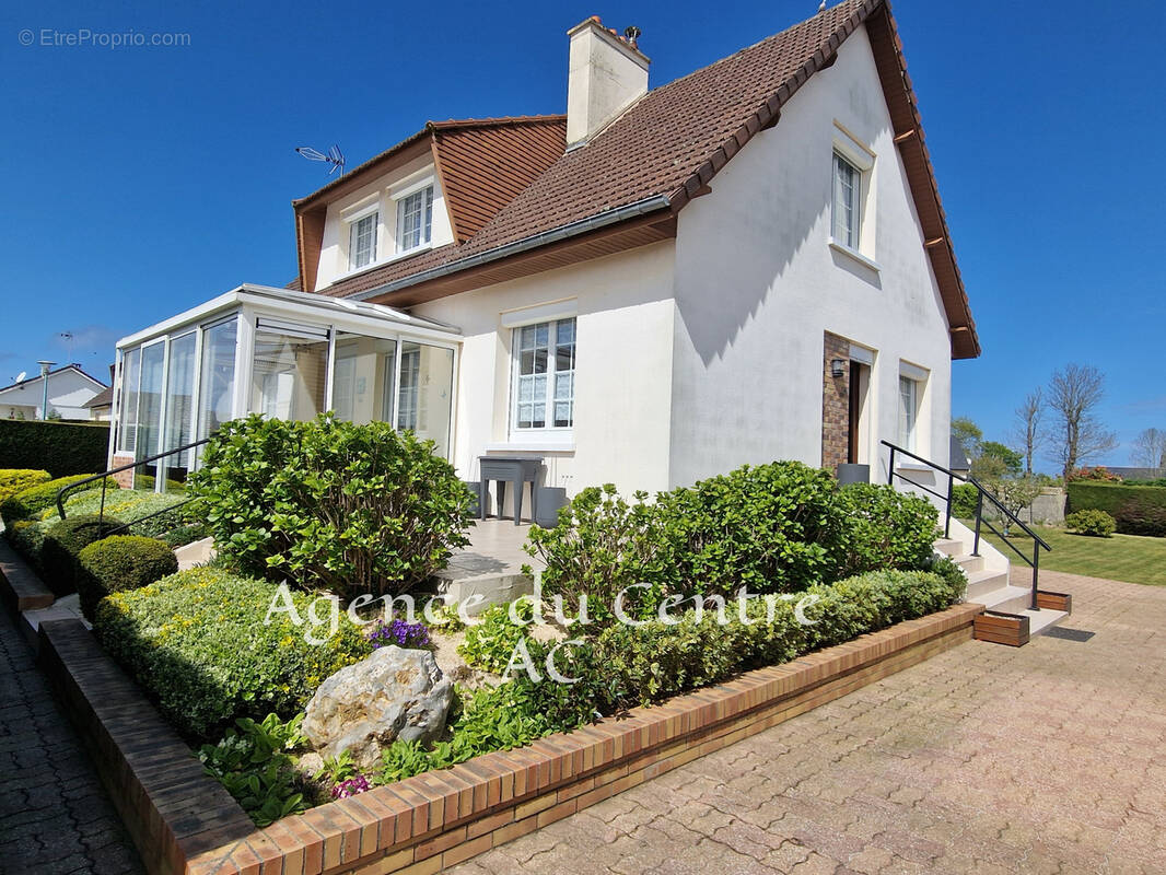 Maison à SAINT-LEONARD