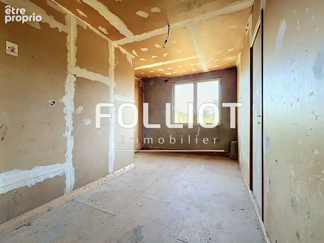 A VENDRE, Maison 4 pièces à vendre à Saint Laurent de Cuves - photo 7
