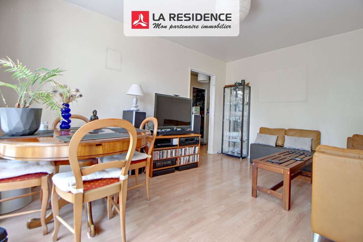 Appartement à VERNEUIL-SUR-SEINE