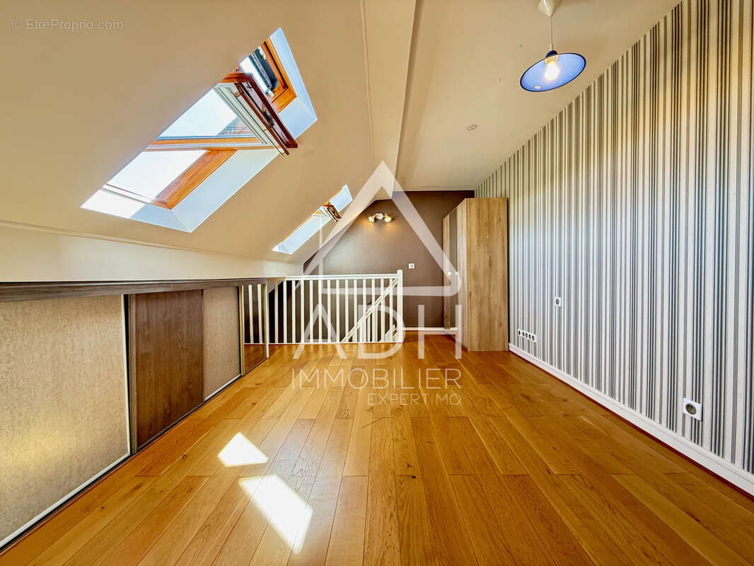 Appartement à JOUARS-PONTCHARTRAIN