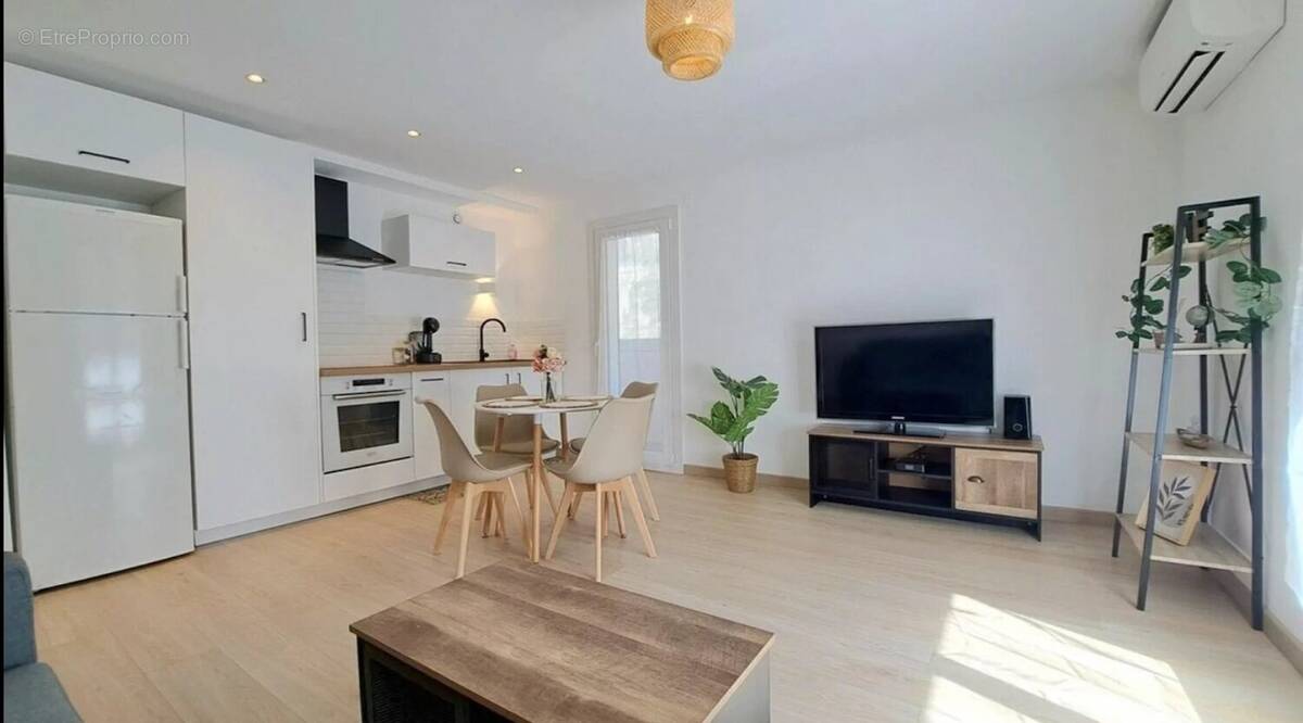 Appartement à MARSEILLE-1E