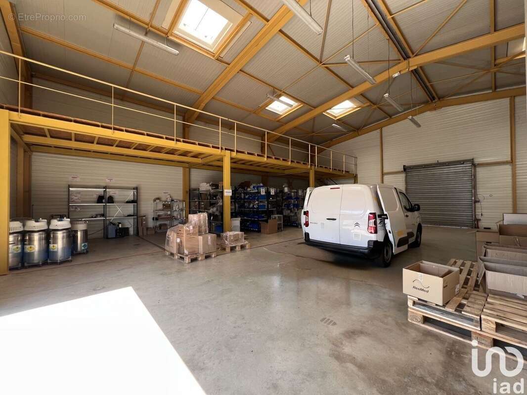 Photo 9 - Commerce à MONTREDON-DES-CORBIERES