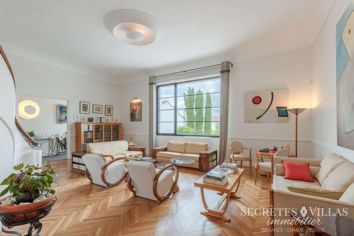 Maison à LE BOUSCAT