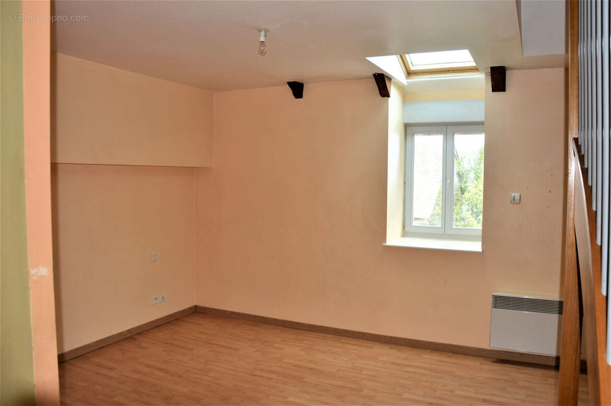 Maison à SEVERAC-LE-CHATEAU