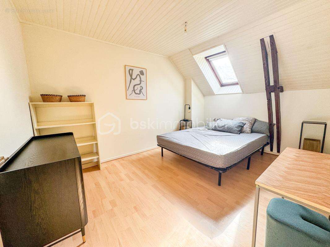 Maison à NOYAL-CHATILLON-SUR-SEICHE