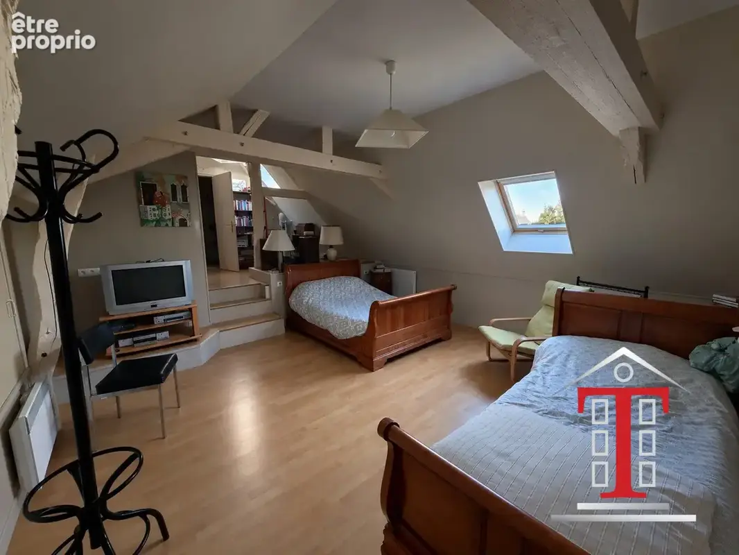 Maison 5 pièces 192 m² à vendre à Beaufort-En-Vallee (49250) - photo 7