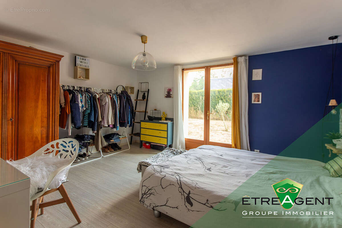 Maison LE FIDELAIRE - 200 m² - 4 chambres - photo 9