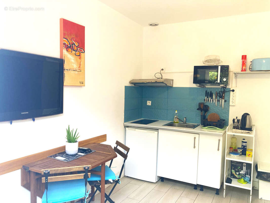 Villa rénovée divisée en 4 appartements à La Ciotat 50 m de la mer - photo 14