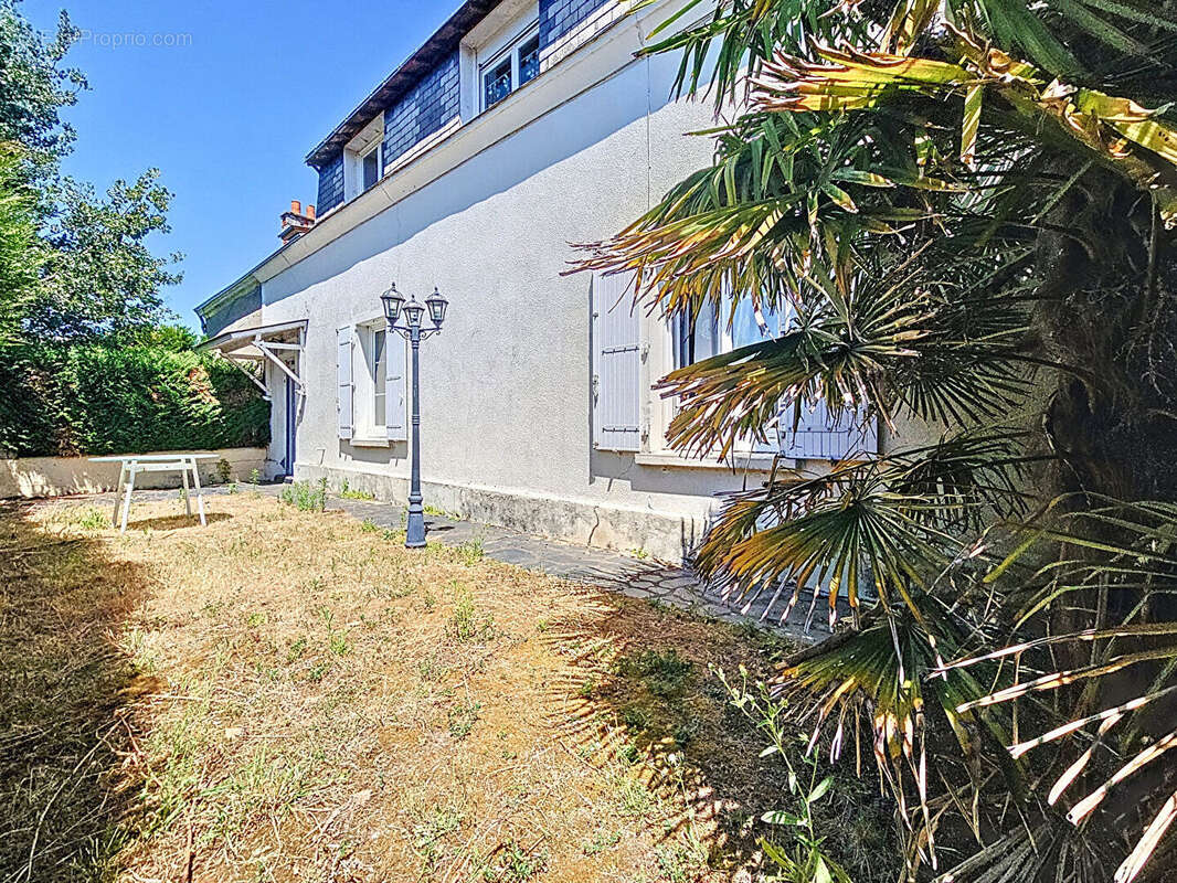 Maison à SAINT-SYLVAIN-D&#039;ANJOU