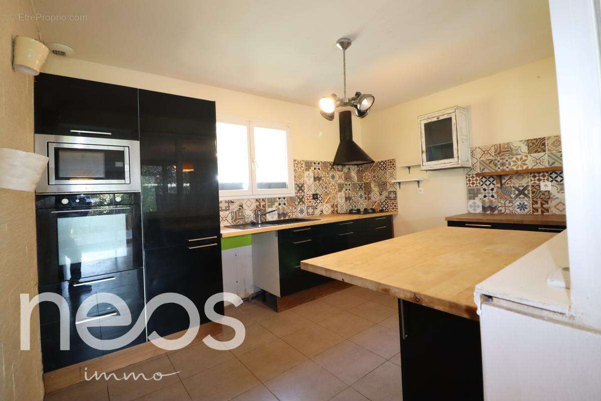 Maison 110 m² à Grignols  - photo 12