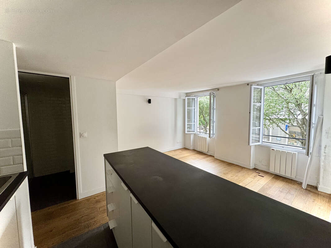Appartement à PARIS-3E