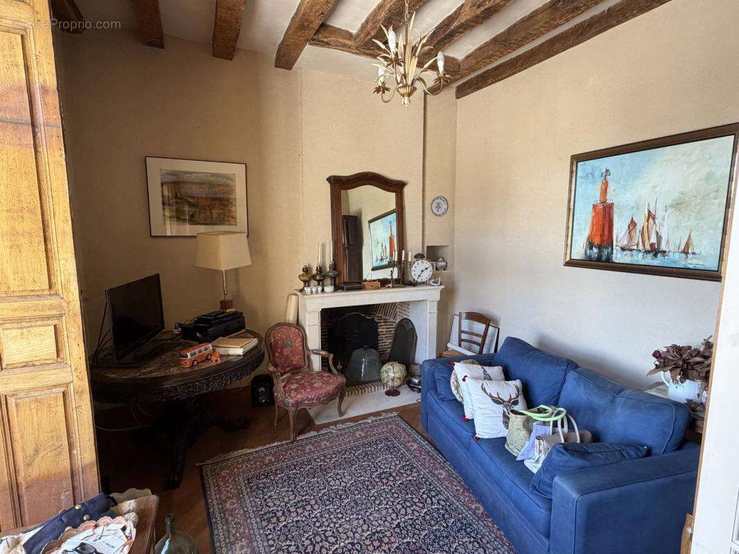 Maison à CORMES