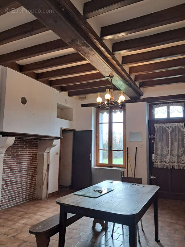 Maison à SURY-PRES-LERE