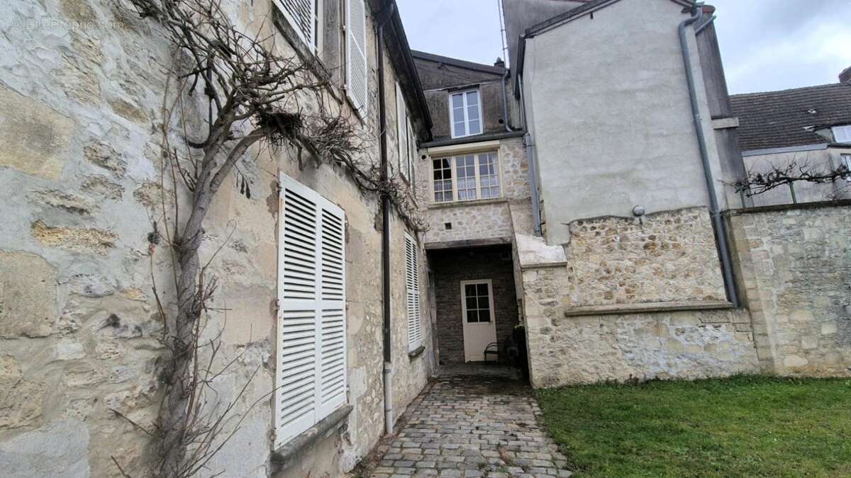 Maison à CREPY-EN-VALOIS