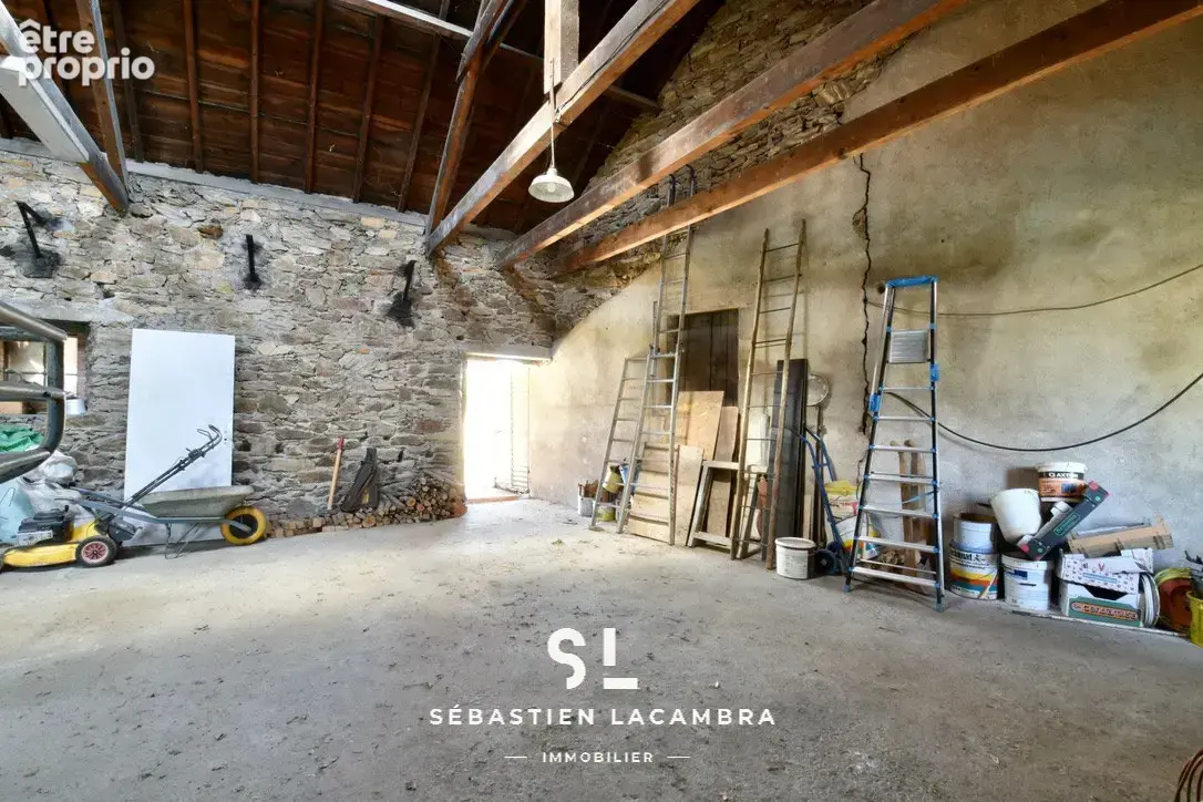 Jouqueviel   maison en pierre à rénover avec hangar et nombreuses dépendances - photo 16