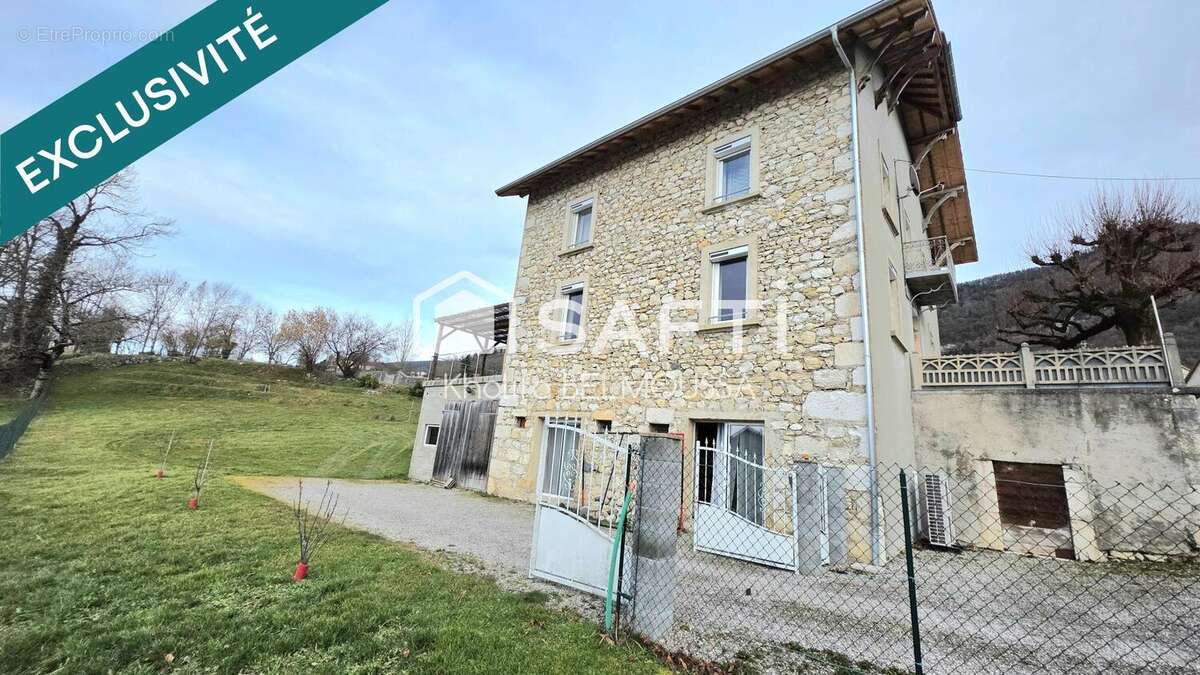 Maison 164 m² à Virieu-Le-Petit  - photo 2