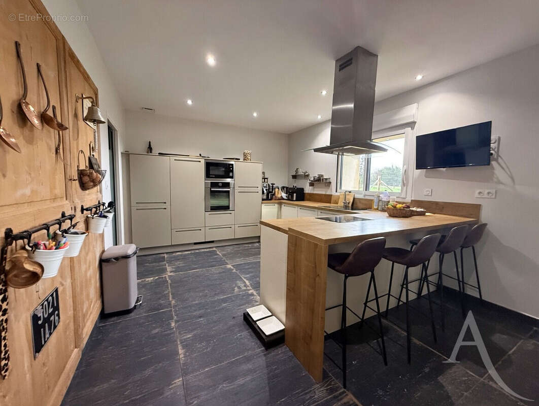 Maison à FONTENAY-LE-PESNEL