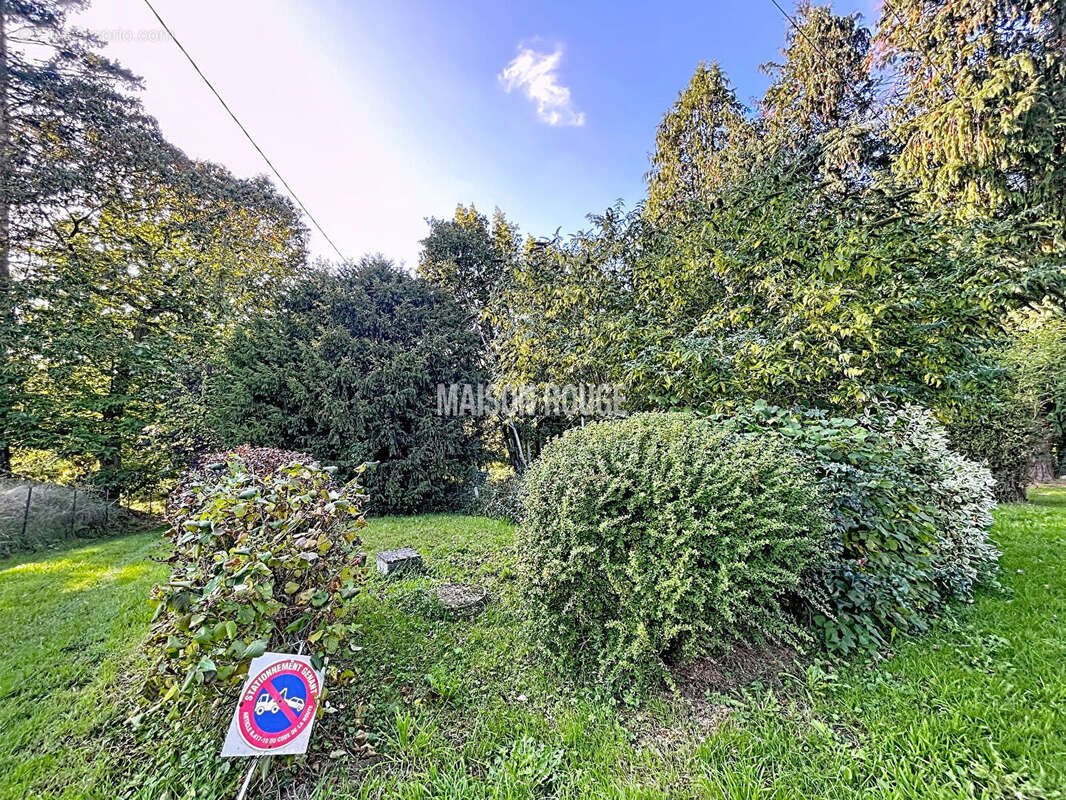 Maison à BAGUER-MORVAN