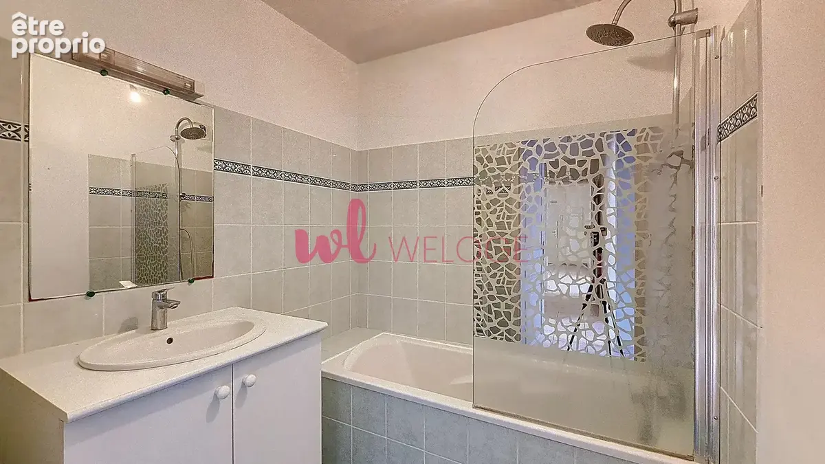 Vourles – Centre village - T4 3 chambres - 91m² environ avec terrasse - photo 11