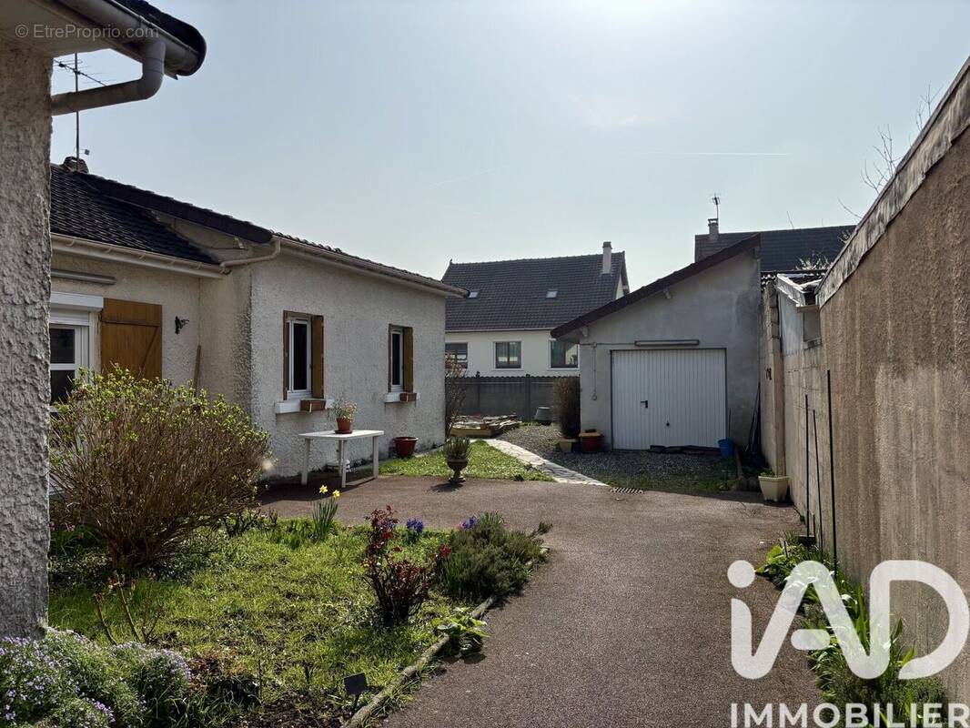 Photo 1 - Maison à GOUSSAINVILLE