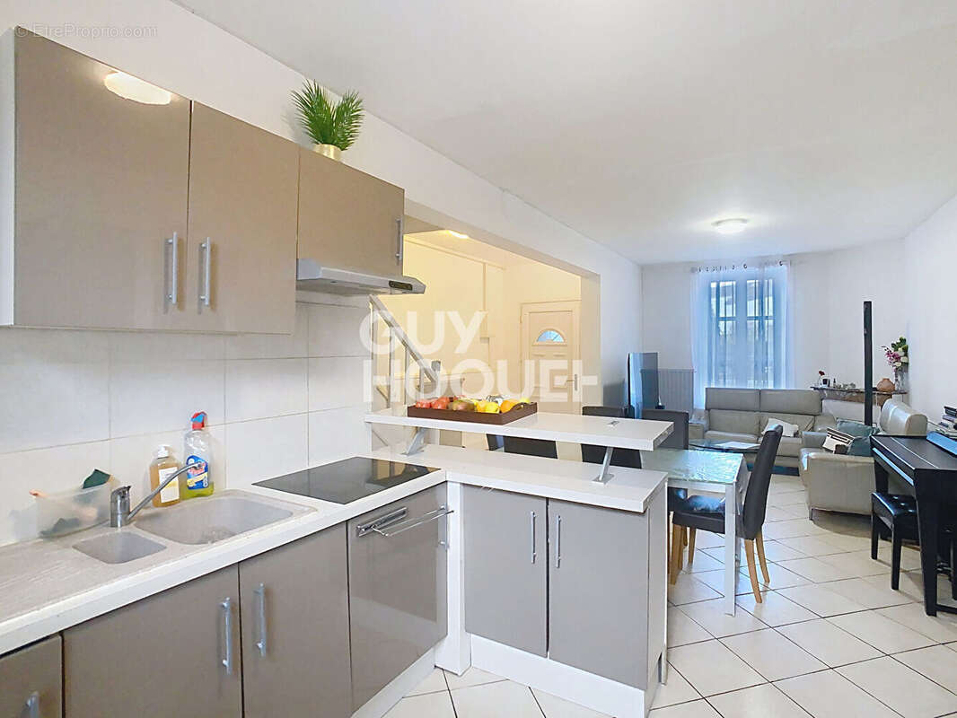 Maison à CREPY-EN-VALOIS