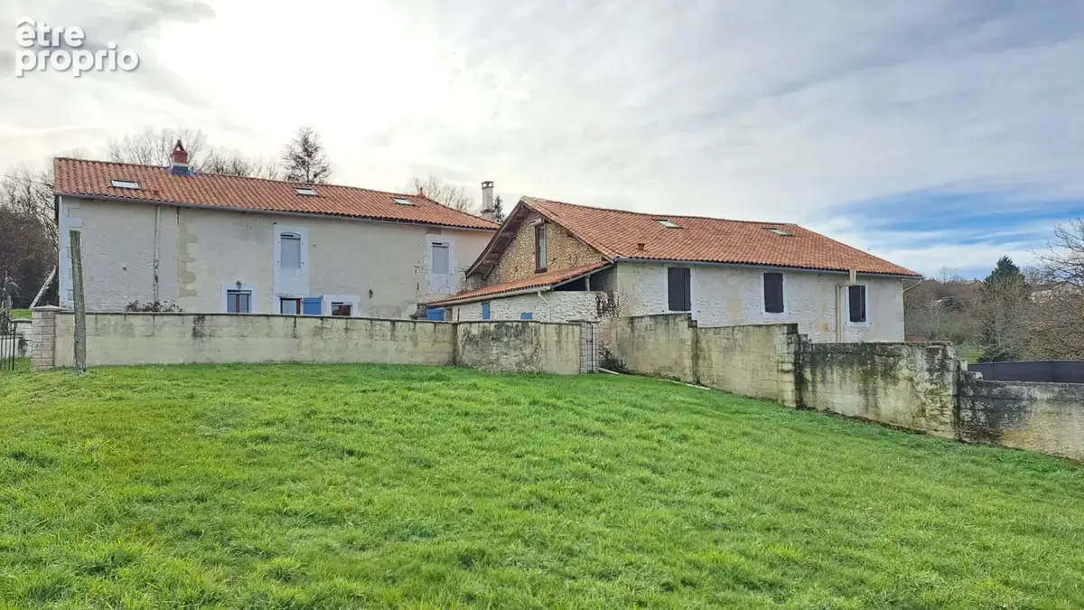 Proche de Ribérac  hameau avec trois gîtes et maison indépendante - photo 28