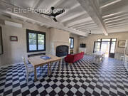 Appartement à FONTVIEILLE