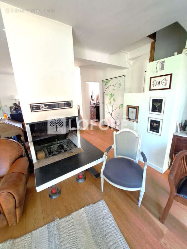 Maison à LA CELLE-SAINT-CLOUD