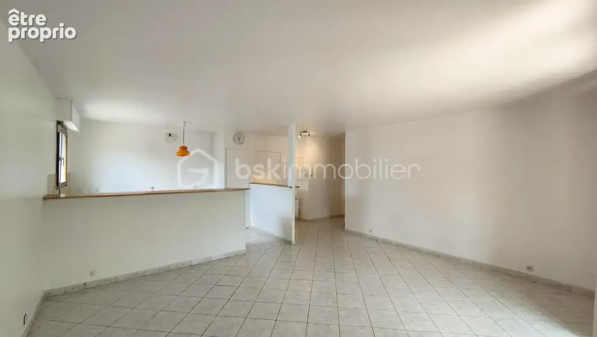Grand 3 pièces de 68m2 en rez-de-chaussée avec loggia, terrasse et parking - photo 10