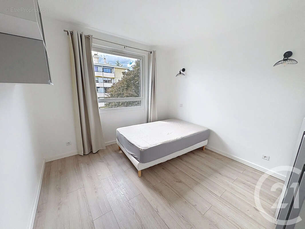 Appartement 59 m² à Saint-Cloud  - photo 7