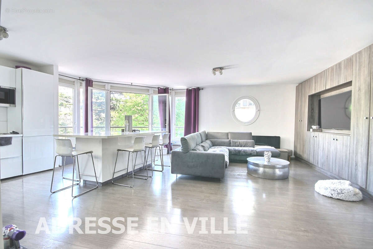 Appartement à LEVALLOIS-PERRET