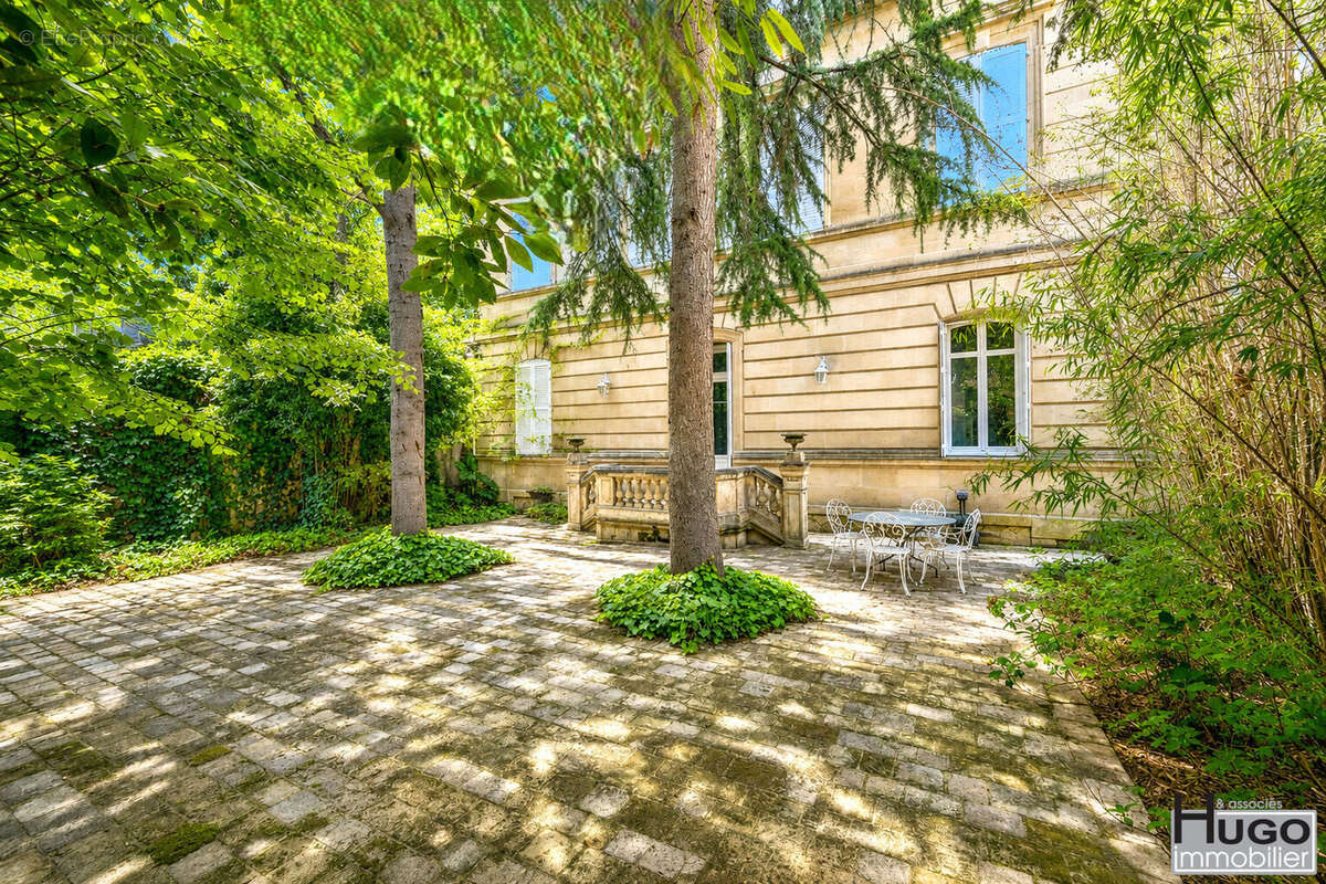 Bordeaux bastide- jardin botanique- ensemble immobilier 2 lots 380m² + cave 100m² + jardin 170m². - photo 12