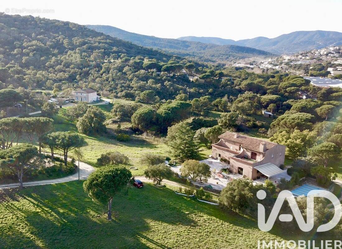 Photo 1 - Maison à SAINTE-MAXIME