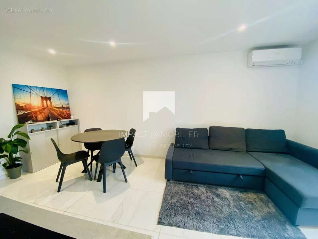 Appartement à HYERES