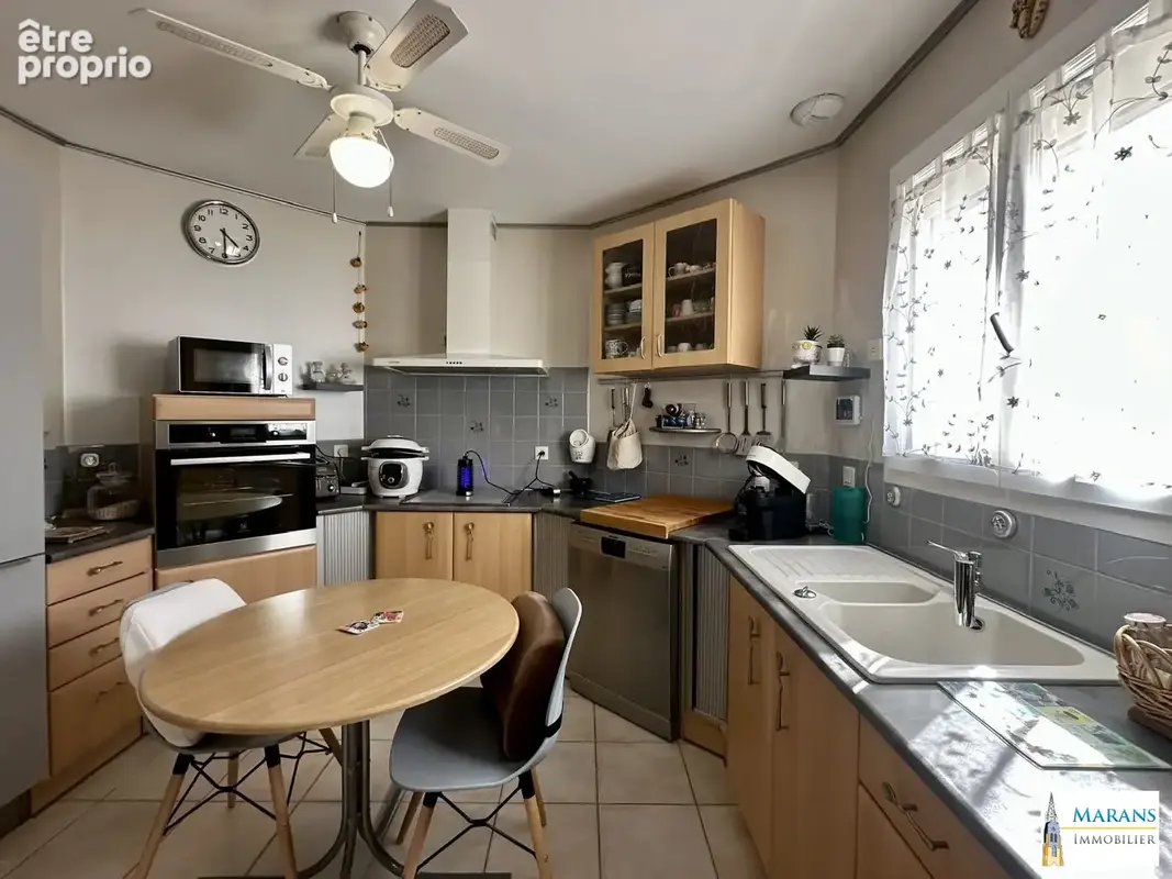 Maison 124 m² à Charron  - photo 2