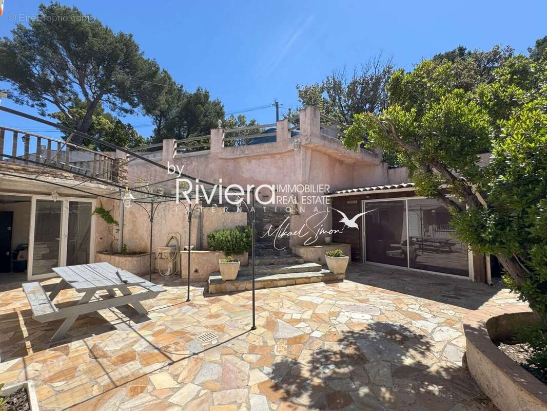 Maison à CAVALAIRE-SUR-MER