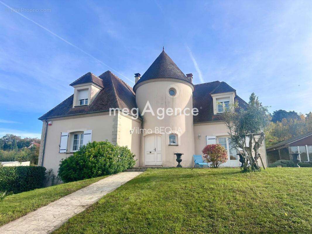 Maison à PONT-SUR-YONNE