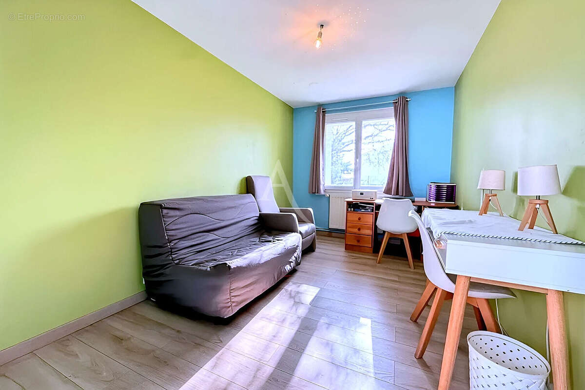 Maison à CHAMPAGNE-LES-MARAIS