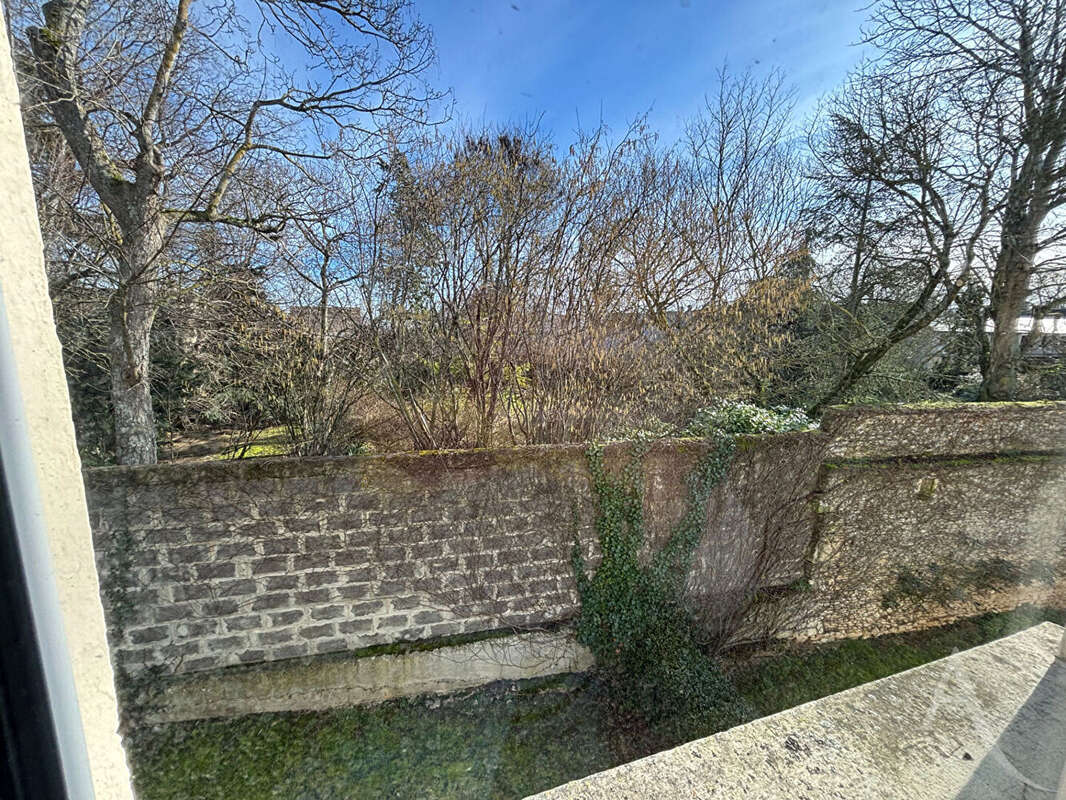 Appartement à CORMELLES-LE-ROYAL