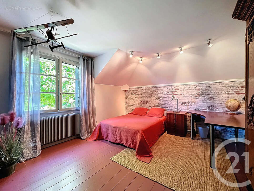 Maison à COURTERANGES