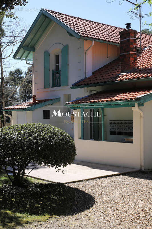 Maison à VAUX-SUR-MER