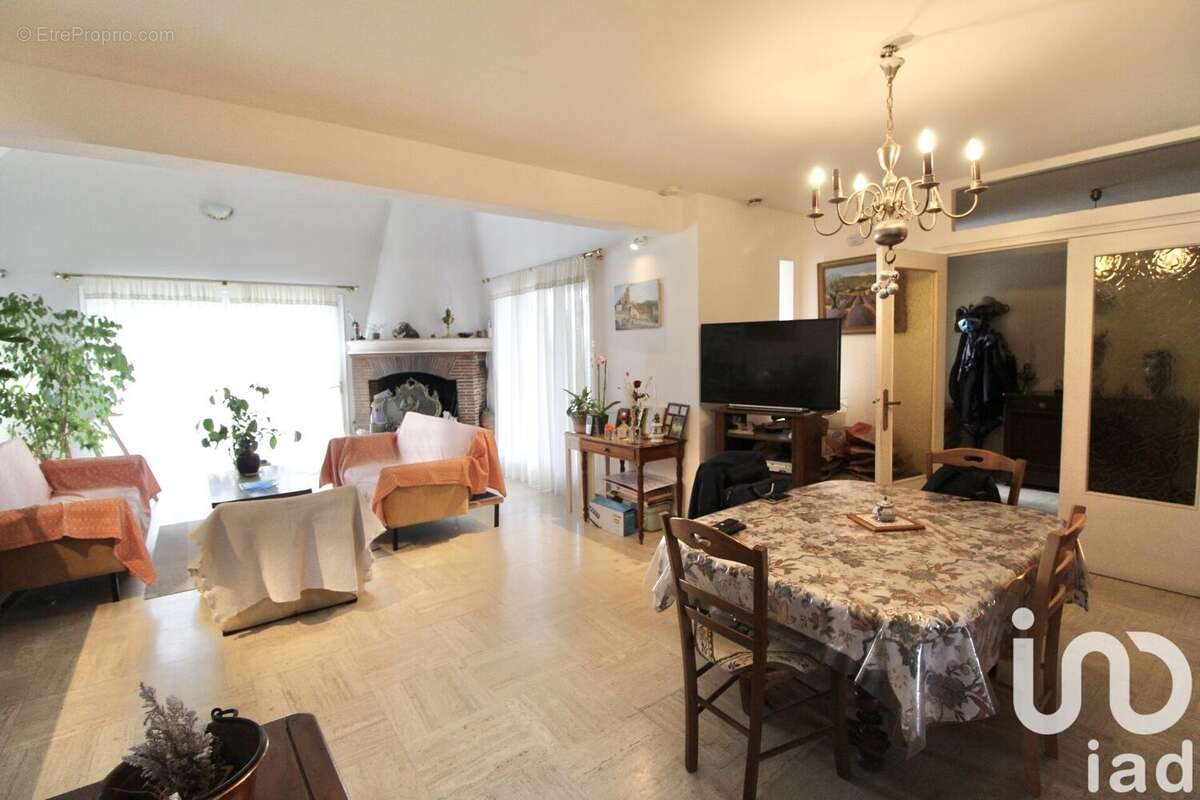 Photo 3 - Maison à VILLENEUVE-SUR-YONNE