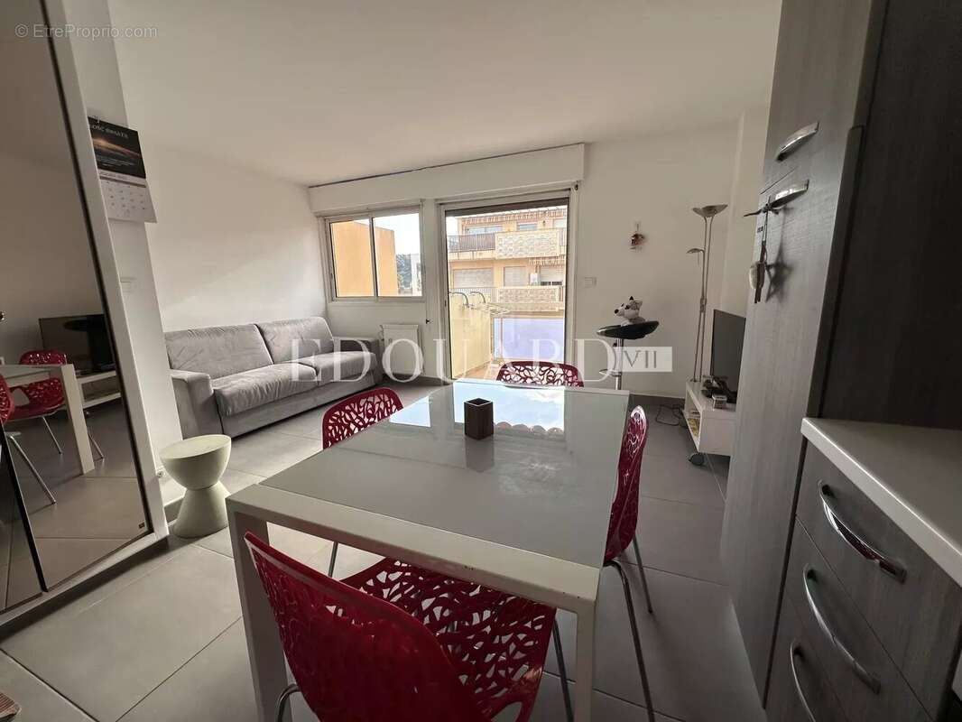 Appartement à ROQUEBRUNE-CAP-MARTIN