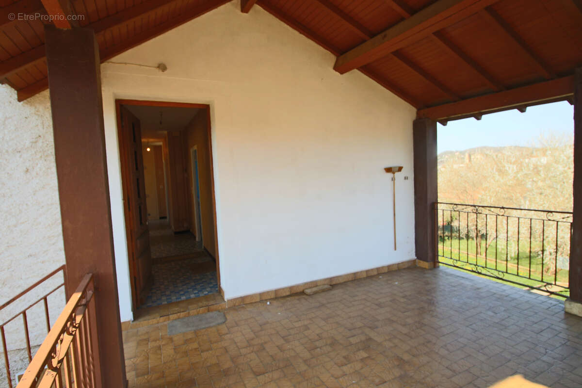 Maison à PUY-L'EVEQUE