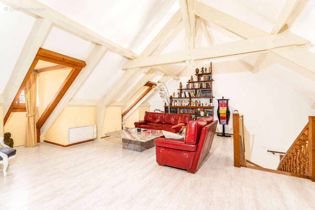 Bligny-Lès-Beaune : Maison cossue avec logement indépendant : Vie de plain-pied - photo 2