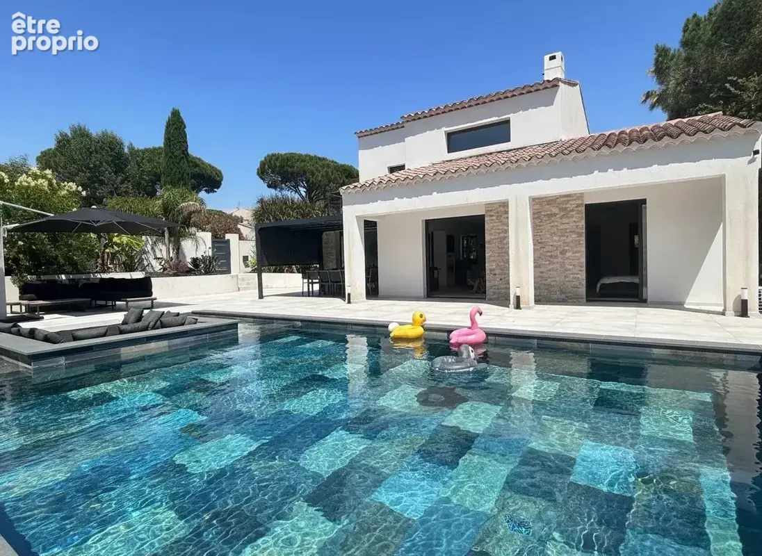 Photo Maison à Saint-Raphael au prix de 1 425 000€