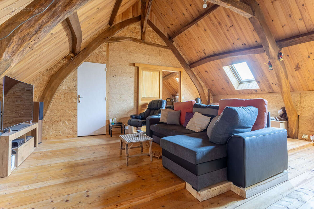 Maison à LAPEYROUSE