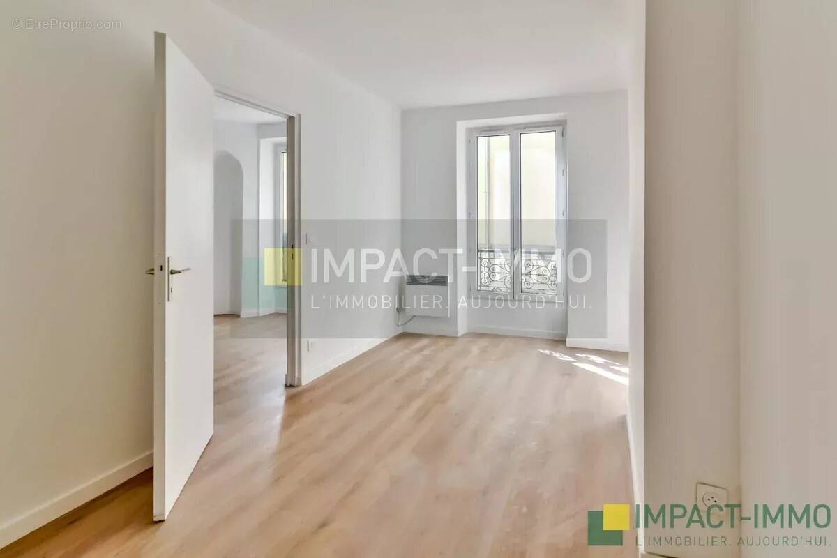 Appartement à PARIS-18E