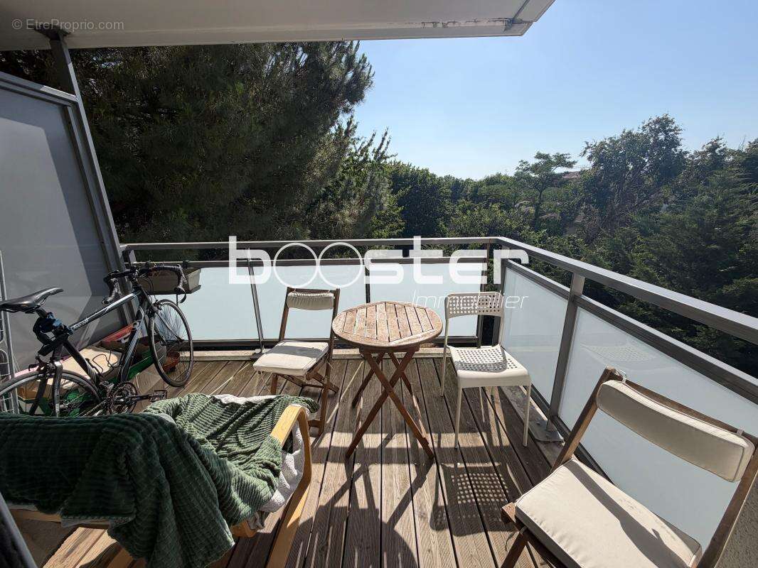 Minimes T2  avec terrasse, parking et ascenseur – - photo 4